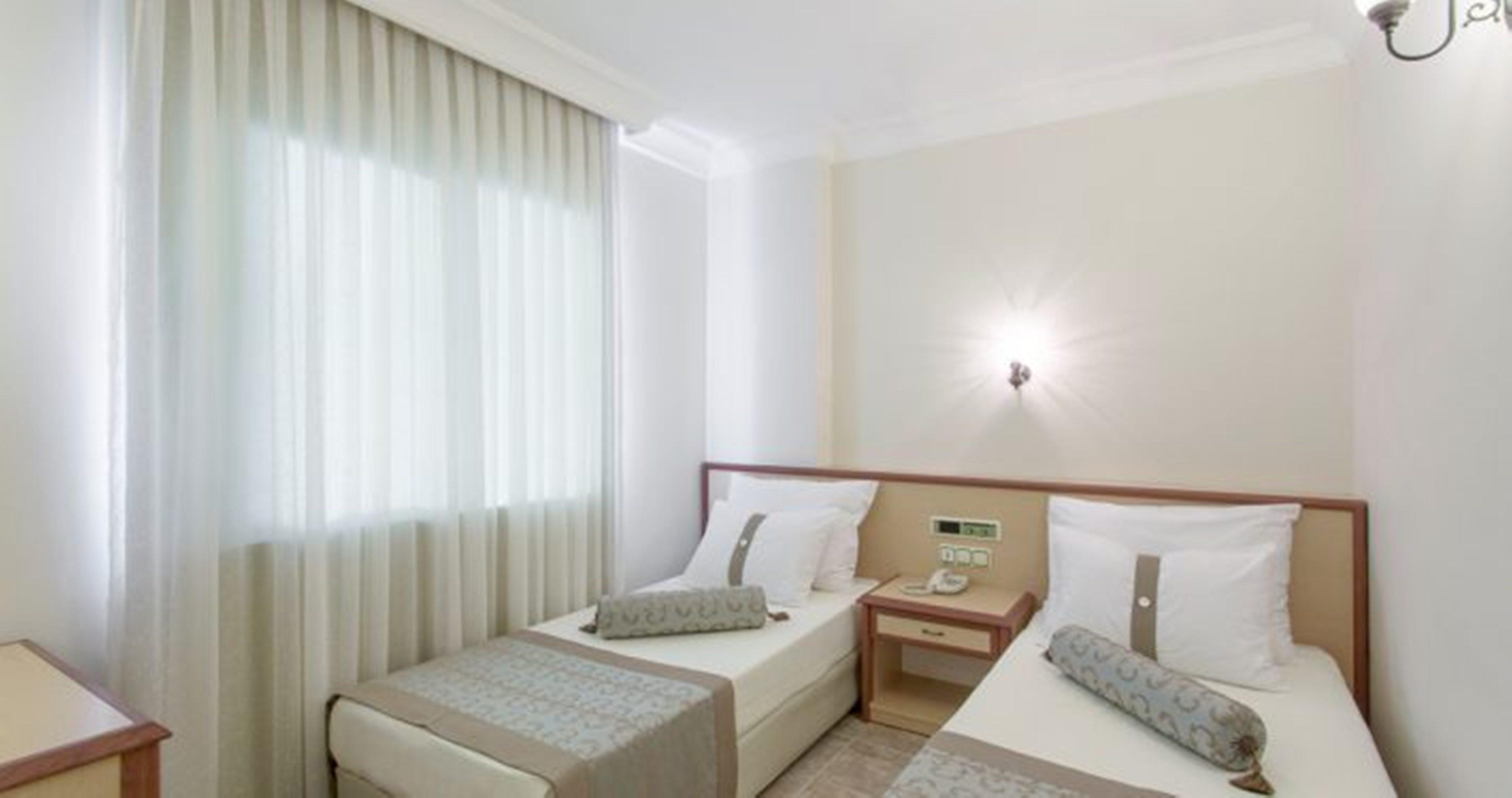 Villa Sunflower Hotel Alanya Exterior photo